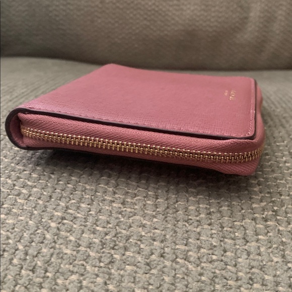 Coach Mauve Billfold Wallet - Picture 4 of 10